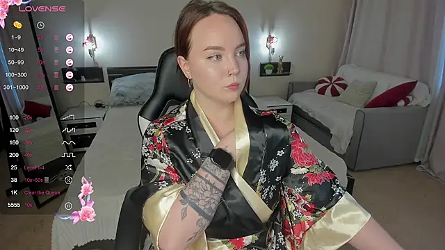 maya suun online show from 07-03-26, 12:17