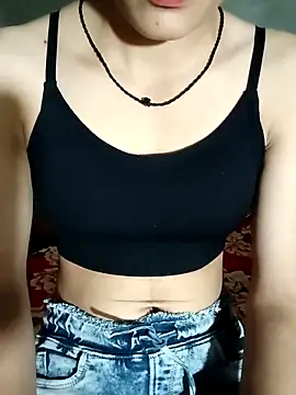 Snapshot of Khushi-Star chatting on 10-23-25, 04:12 Khushi-Star online show from 10-23-25, 04:12