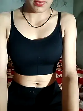 Snapshot of Khushi-Star chatting on 10-24-25, 03:58 Khushi-Star online show from 10-24-25, 03:58