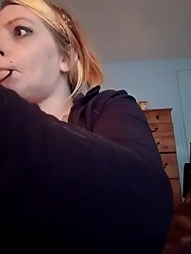 barbieinbondage7 online show from 04-23-26, 04:20