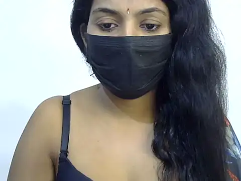 Snapshot of Reddy_Trisha chatting on 01-23-25, 04:59 Reddy Trisha online show from 01-23-25, 04:59