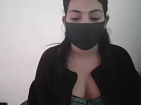 Snapshot of Reddy_Trisha chatting on 02-02-25, 04:26 Reddy Trisha online show from 02-02-25, 04:26