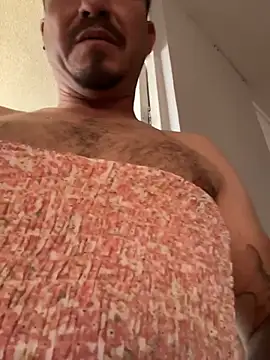 paullliliu online show from 04-28-26, 07:41