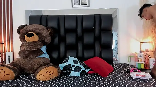 Snapshot of Amberr1 chatting on 01-28-25, 12:11 Amberr1 online show from 01-28-25, 12:11