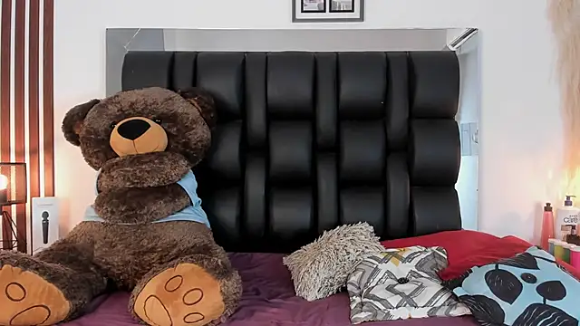 Snapshot of Amberr1 chatting on 01-30-25, 12:16 Amberr1 online show from 01-30-25, 12:16