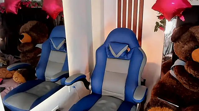 Snapshot of Amberr1 chatting on 02-13-25, 03:24 Amberr1 online show from 02-13-25, 03:24