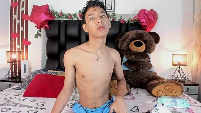 Snapshot of Amberr1 chatting on 02-20-25, 12:15 Amberr1 online show from 02-20-25, 12:15