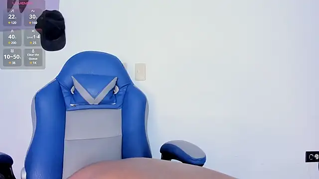 Snapshot of Amberr1 chatting on 02-21-25, 03:21 Amberr1 online show from 02-21-25, 03:21