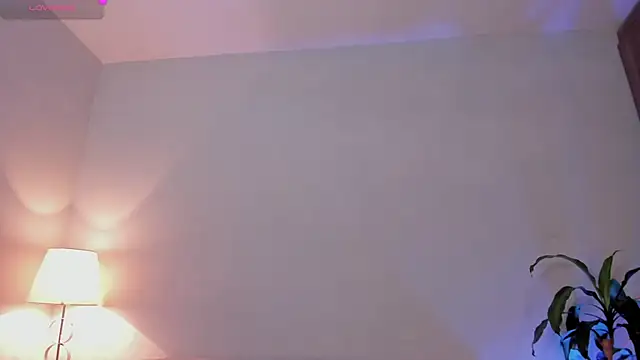 Hannah Jonhson online show from 04-27-26, 08:07