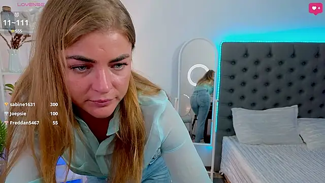 Donna Sun online show from 02-17-25, 04:04