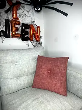 MeganCrow online show from 10-27-25, 10:03