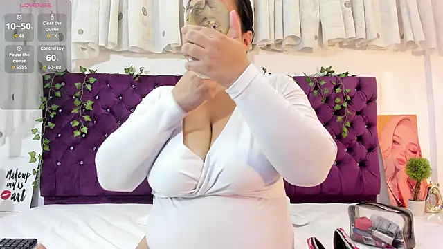 AmmyPike1 online show from 03-08-26, 02:32