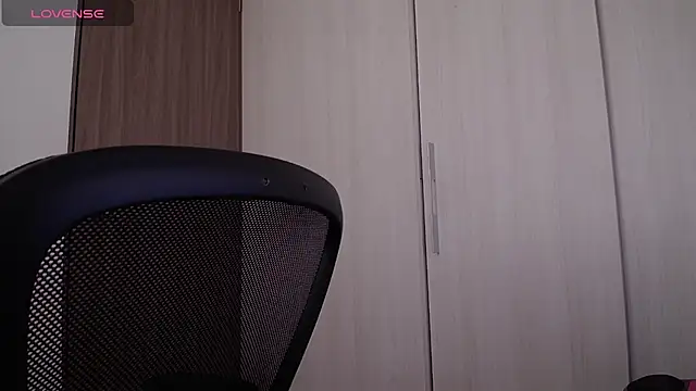 Zoedaniels online show from 02-01-25, 03:07