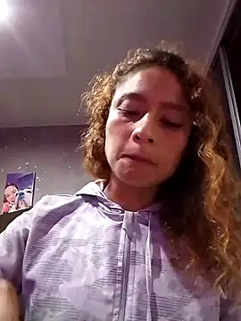 Zoedaniels online show from 03-12-25, 04:08