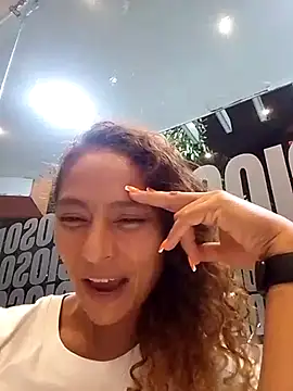 Zoedaniels online show from 03-15-25, 03:51