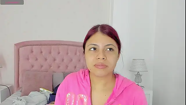 Kendall  Fox online show from 09-14-25, 04:44