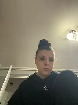 bunnythetailor online show from 02-15-26, 09:00