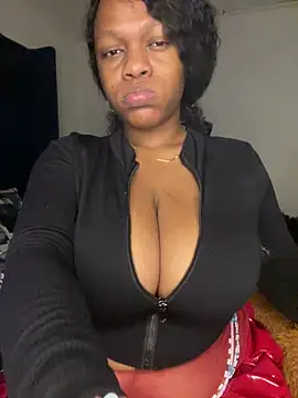 Boneca25 online show from 10-25-25, 09:42