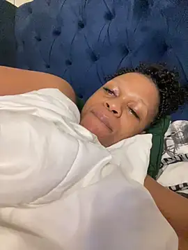 Boneca25 online show from 11-18-25, 09:08