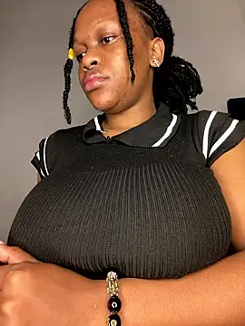 Boneca25 online show from 01-08-26, 10:17