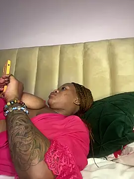 Boneca25 online show from 03-24-26, 08:41