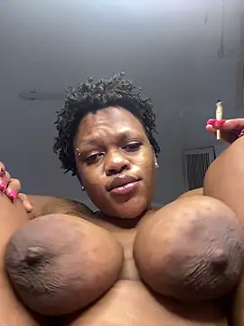 Boneca25 online show from 04-01-26, 01:41