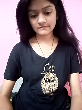 Snapshot of Tanu-00 chatting on 09-24-25, 04:10 Tanu-00 online show from 09-24-25, 04:10