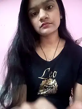 Snapshot of Tanu-00 chatting on 11-05-25, 01:44 Tanu-00 online show from 11-05-25, 01:44