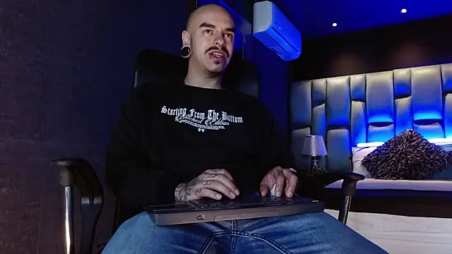 kaletattoo online show from 07-17-26, 11:28