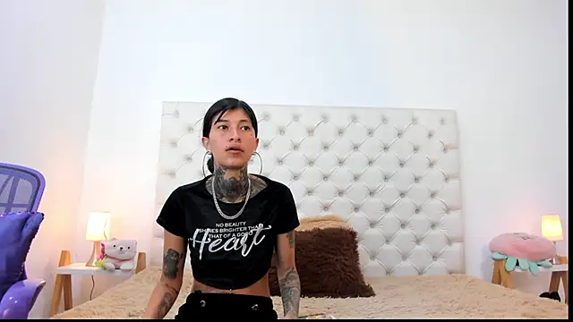 esmeralda06 online show from 04-09-26, 01:49