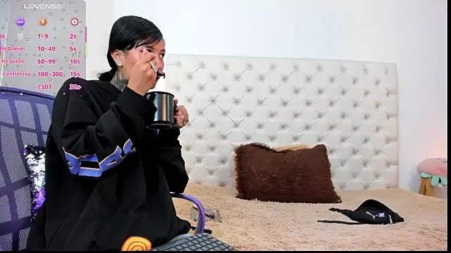 esmeralda06 online show from 04-17-26, 02:20