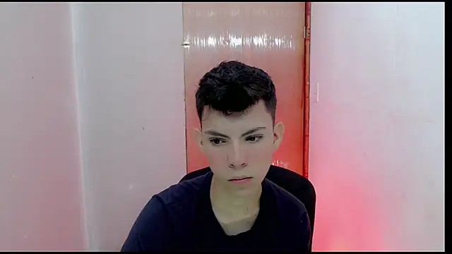 Snapshot of Alexxx_lov chatting on 02-12-25, 12:33 Alexxx lov online show from 02-12-25, 12:33