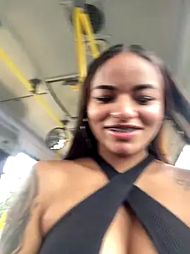 Snapshot of CanelaDevil_ chatting on 10-28-25, 06:54 CanelaDevil online show from 10-28-25, 06:54