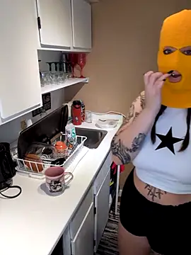 goblingirl888 online show from 10-04-25, 12:19