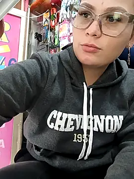 Vale Saenzz online show from 02-25-26, 07:12