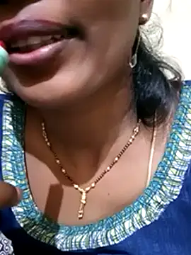 Snapshot of TeluguammayiMahi chatting on 03-18-25, 03:31 TeluguammayiMahi online show from 03-18-25, 03:31