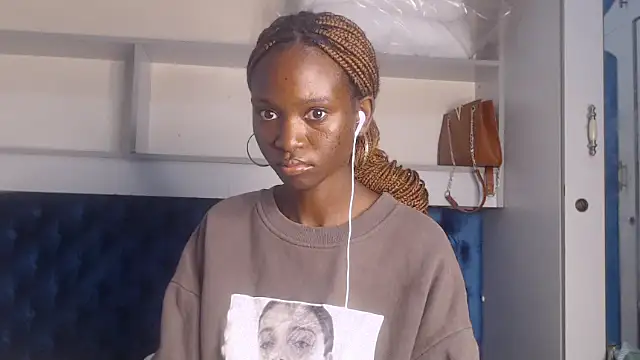 YoungDiva69 online show from 02-06-25, 11:10