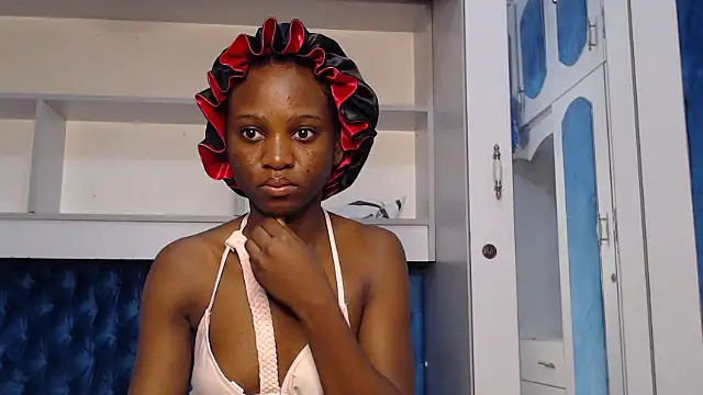 YoungDiva69 online show from 10-28-25, 02:04