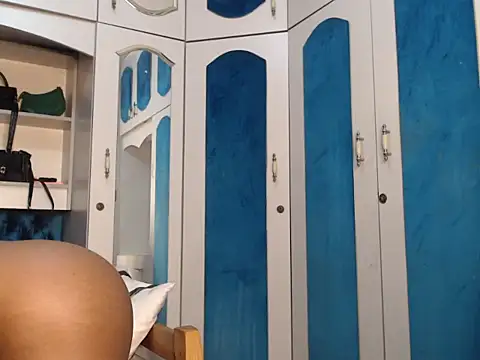 YoungDiva69 online show from 04-22-26, 06:31