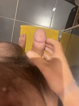 yannusgir33 online show from 11-25-25, 10:21