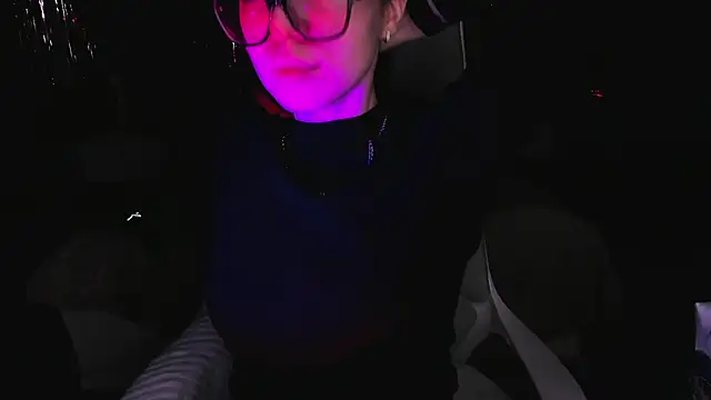 Snapshot of Alikka_Shykitty chatting on 03-09-25, 01:15 Alikka Shykitty online show from 03-09-25, 01:15