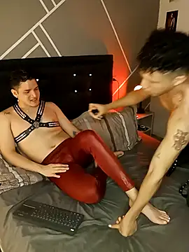 AngeloColleen online show from 10-08-25, 05:10