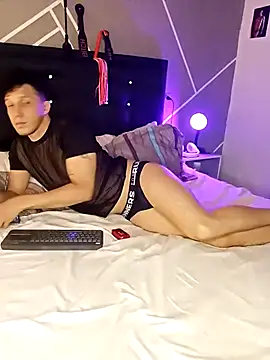 AngeloColleen online show from 10-14-25, 05:47