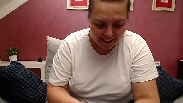 Wetandnaughtyxx online show from 06-09-26, 07:42