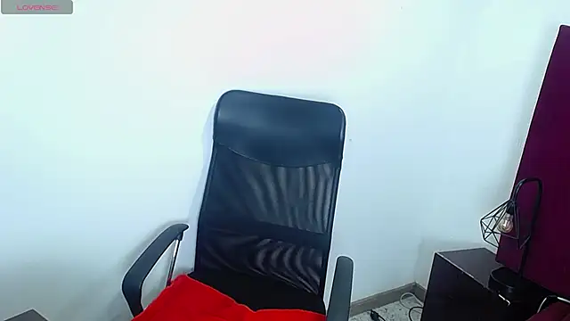 CamiilaReyes online show from 02-07-25, 10:52