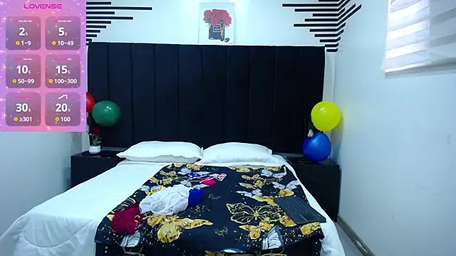 CamiilaReyes online show from 10-16-25, 01:23