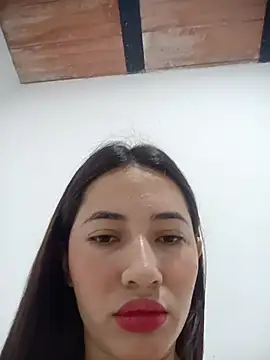 Snapshot of -Nicol chatting on 05-16-26, 10:01 -Nicol online show from 05-16-26, 10:01