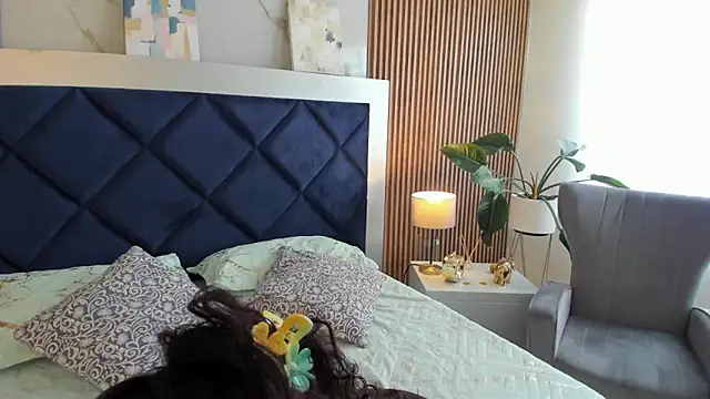 IsabelaWoods online show from 04-07-26, 10:20