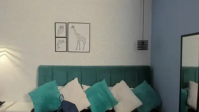 ninna curly online show from 06-20-26, 04:04