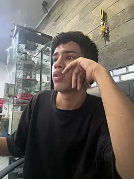 Snapshot of Santiago-Thompson chatting on 10-11-25, 02:55 Santiago-Thompson online show from 10-11-25, 02:55